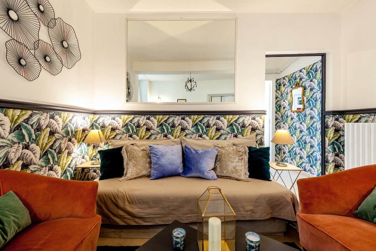 Trevi Fountain cool penthouse Apartment IREX gallery image 3