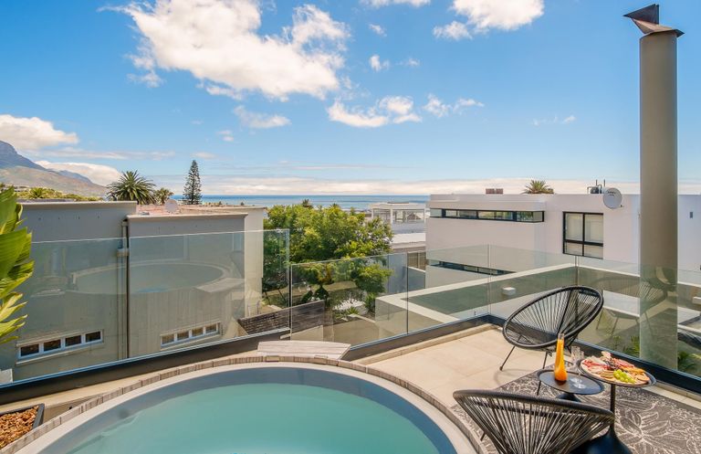 The Argyle Camps Bay - Pool, 5 mins to beach