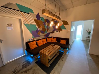 Creative art loft, 7 room, 2 bath, hip area