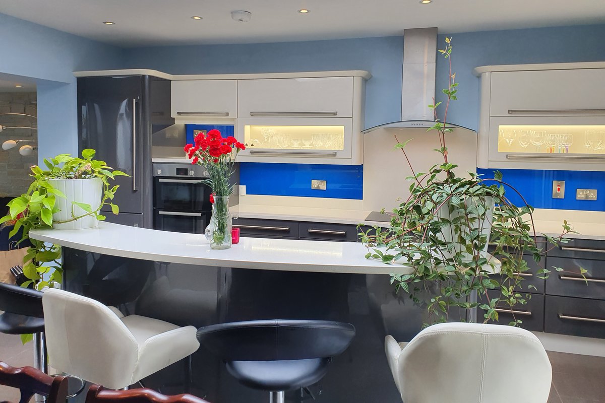 New Spacious Georgian House, Centrally Located!