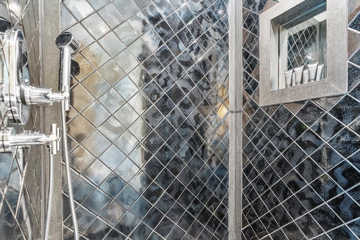 Exclusive 2-Bedroom Oceanfront Condo at The Setai gallery image 5