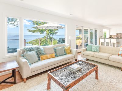 Quintessential Seattle Views, Water/Mtns, w HotTub