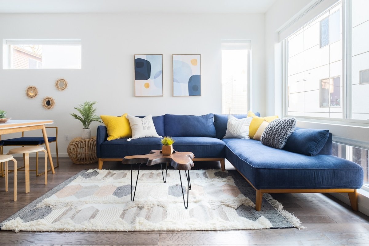 Luxe 4BR Townhouse | Rooftop Deck & Walkable gallery image 2