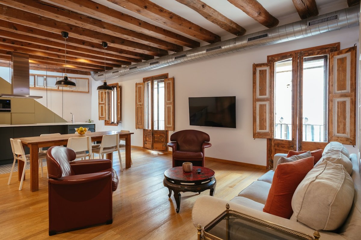 Bella Gothic Terrace gallery image 4