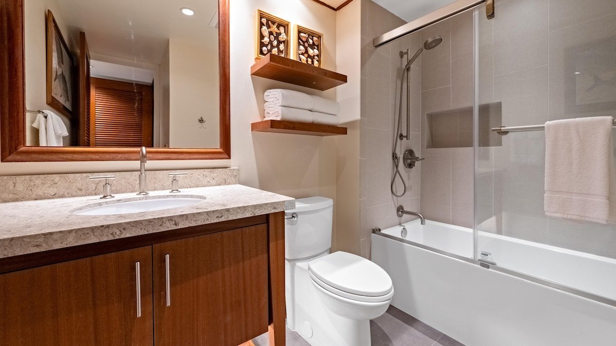 Mauna Lani Point | B204 gallery image 2