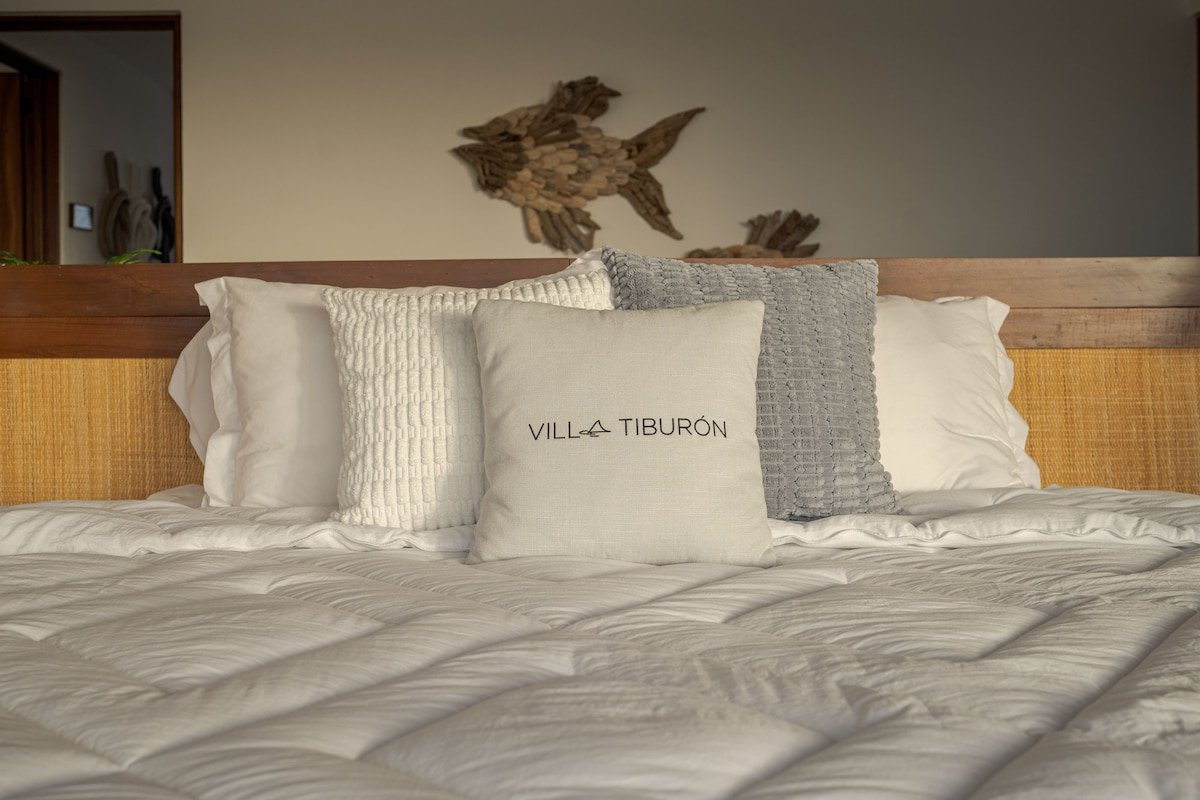 Villa Tiburón: Private Beach Oasis gallery image 4