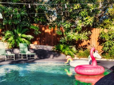 Private Pool-Game Room, Foosball & Movie Projector