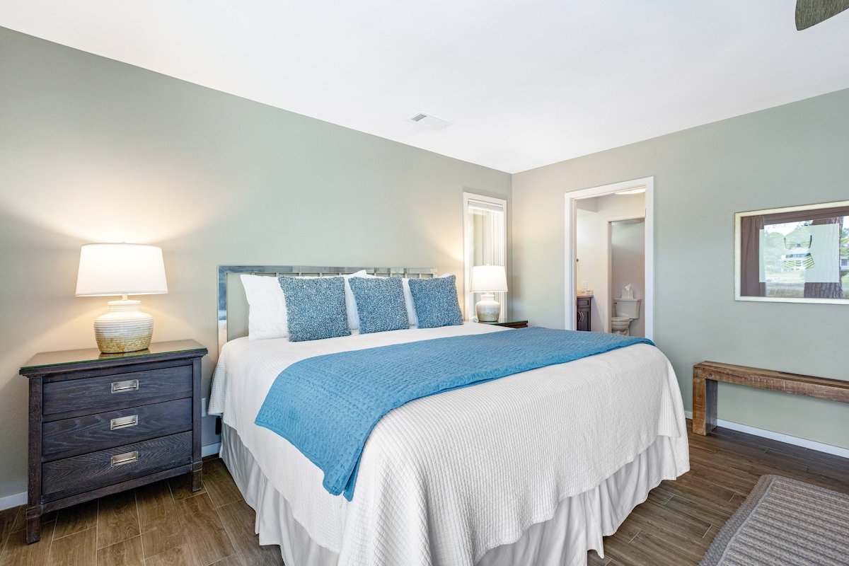 11 Black Tern gallery image 3