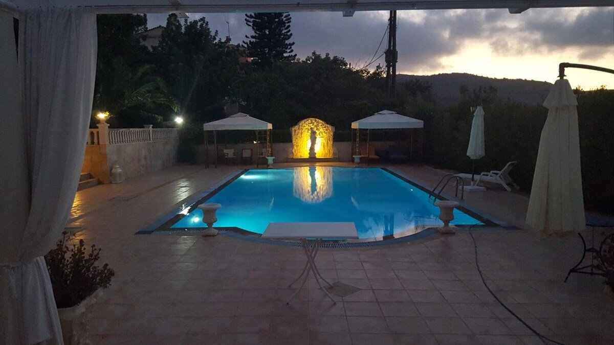 Palazzo Reale Superior Villa gallery image 3