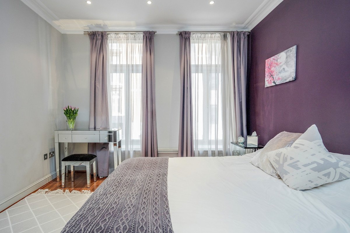 Big Mayfair Flat! Big 2Bed | 2Bath gallery image 5