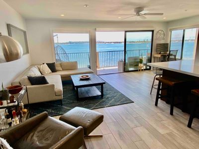 Luxury Waterfront Condo with Direct Beach Access!