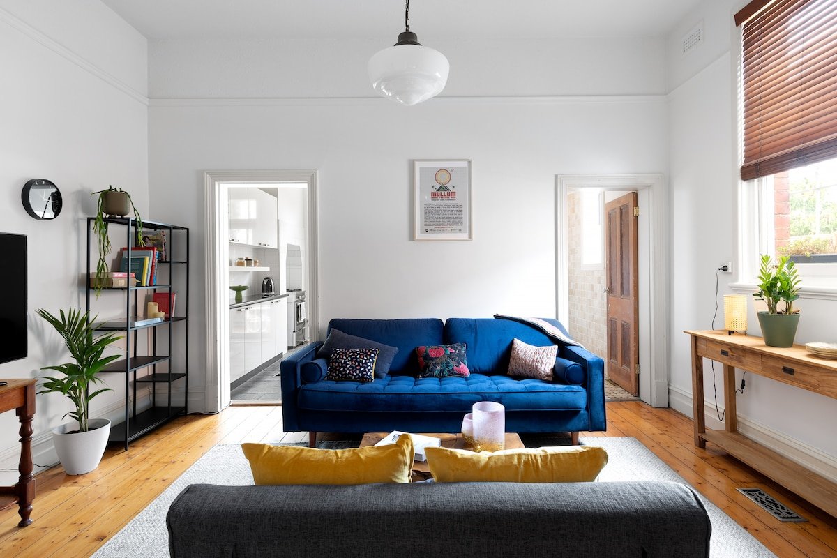 Iconic Lygon Street Home gallery image 2