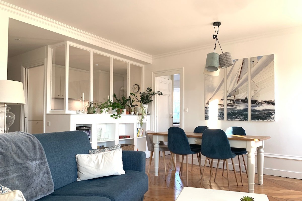 Vue Place des Terreaux gallery image 3