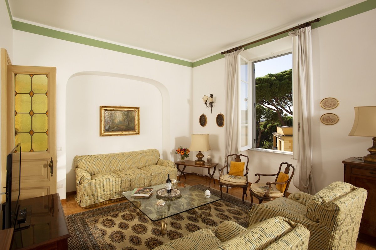 Colosseum View Exclusive Apartment gallery image 3