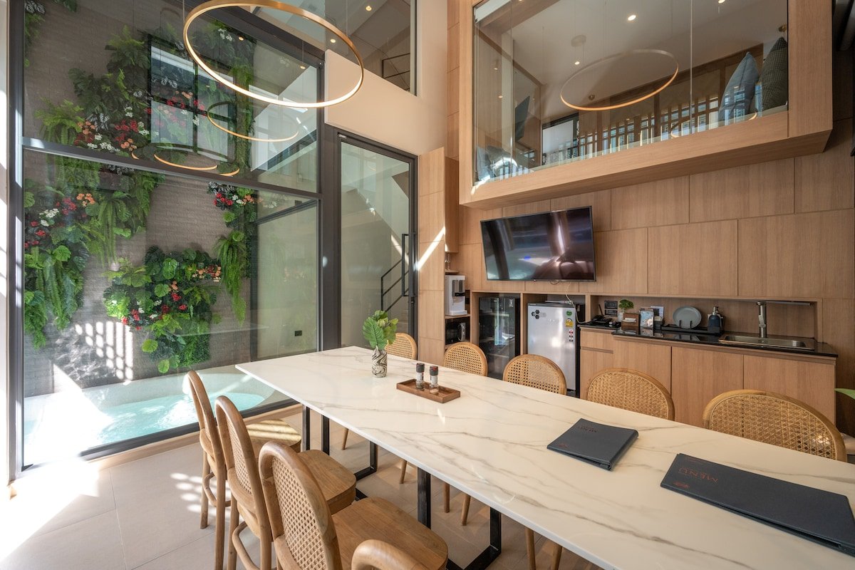 4 Br Villa with Private Plunge Pool, On Nut bts gallery image 4