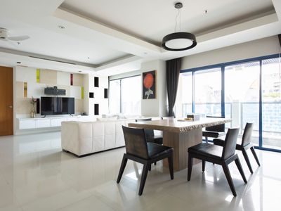 3BR Luxury Private Residence , Chitlom