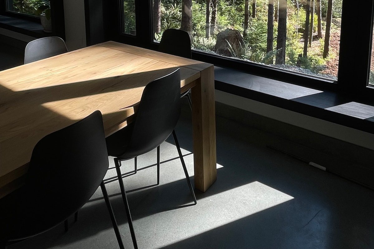 Shelter Jordan River | Modern 3bd Forest View Home gallery image 2