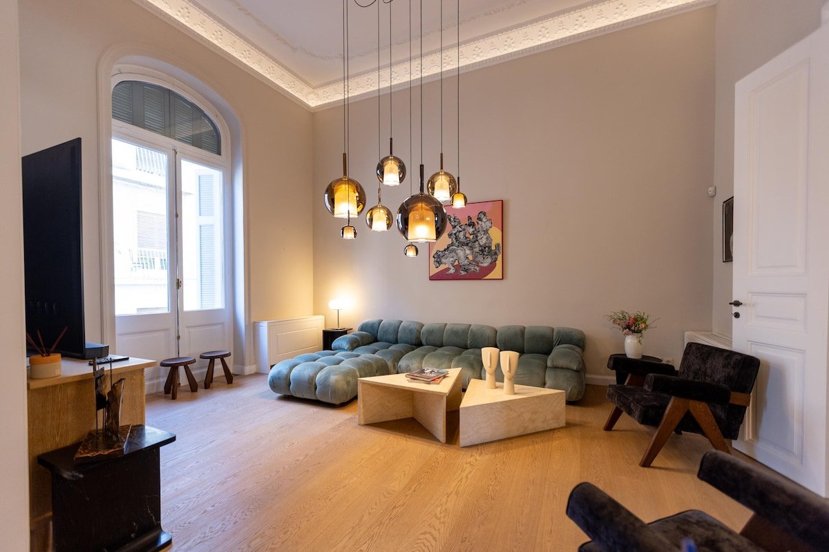 Artful Stay in an Architectural Gem by etouri gallery image 3