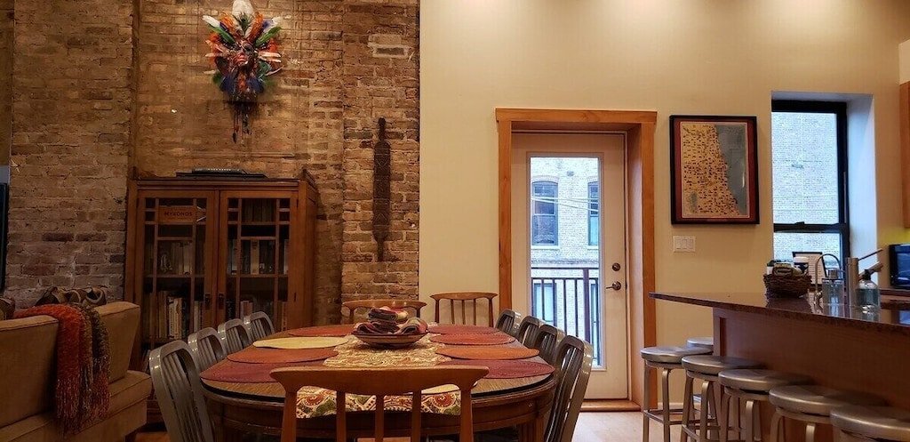 Magic Factory Loft 3East 4 Bd/4 Ba Families Groups gallery image 3