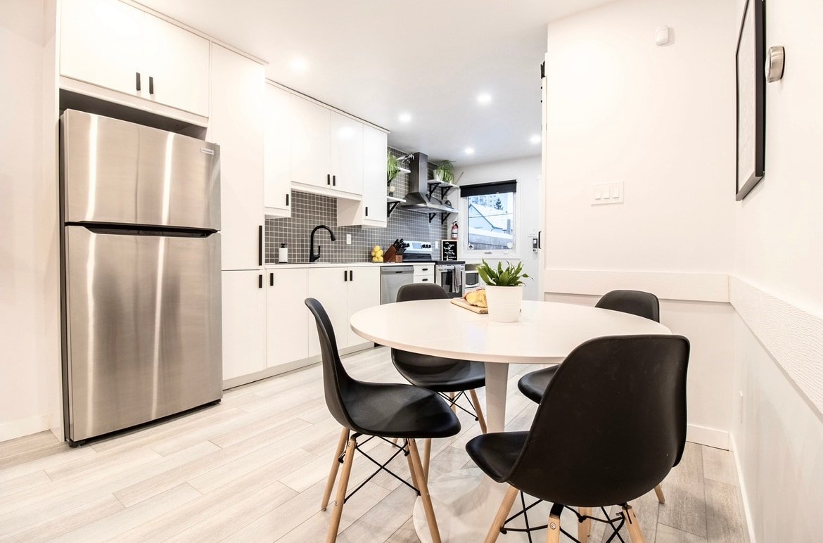 2BDR Entire House! St. Boniface Hospital w/Parking gallery image 2