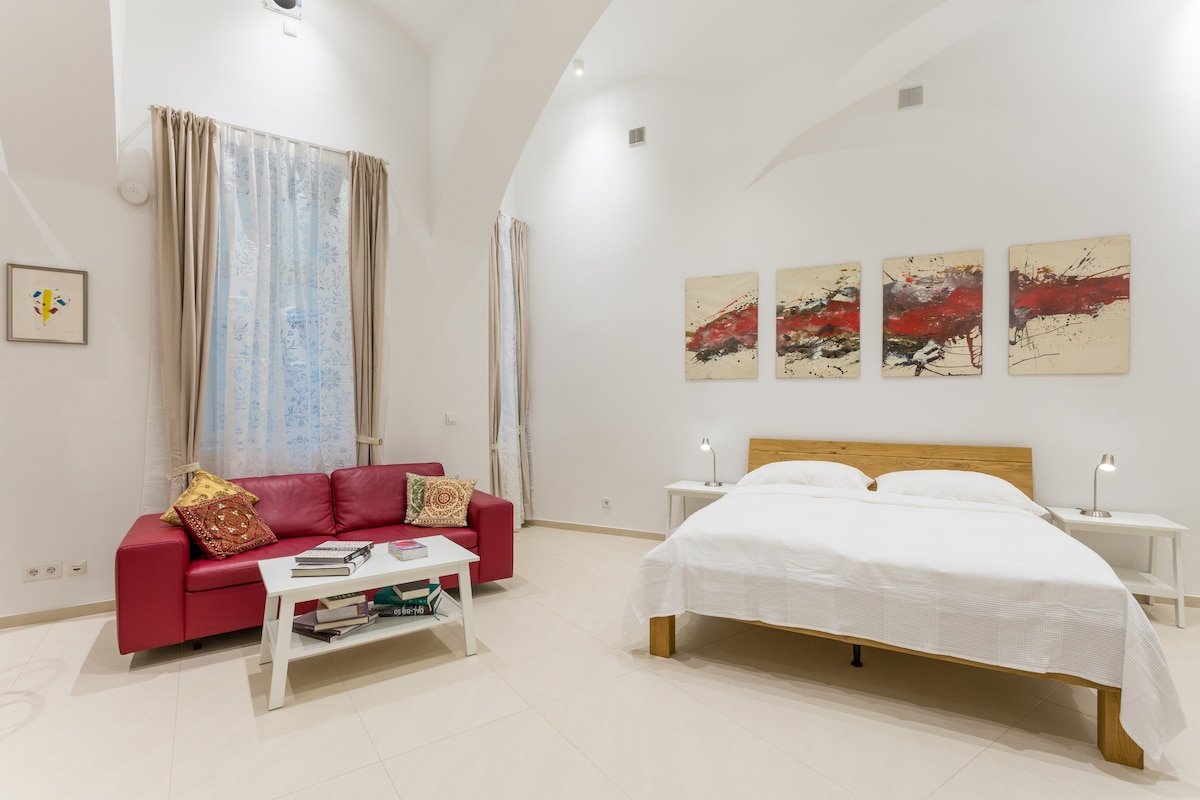 Two interconnected loft apartments Naschmarkt, TU gallery image 5