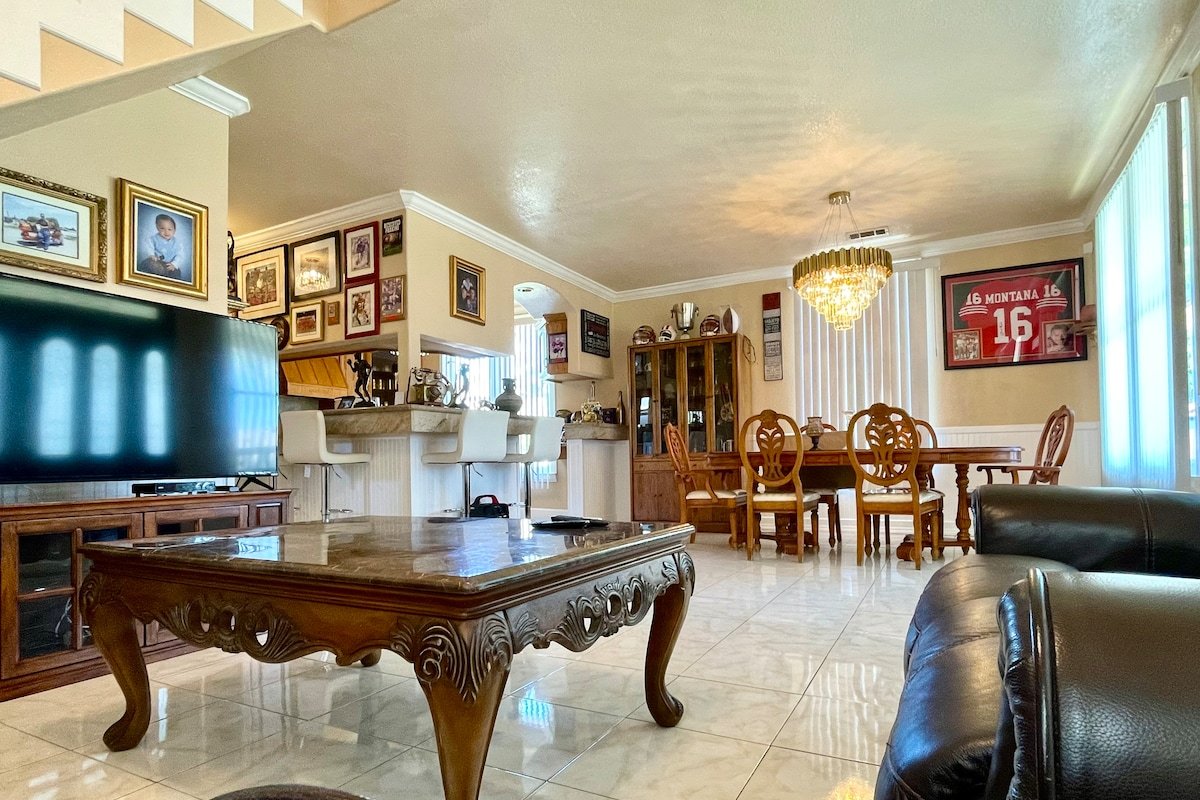 Santa Clara Central House gallery image 4