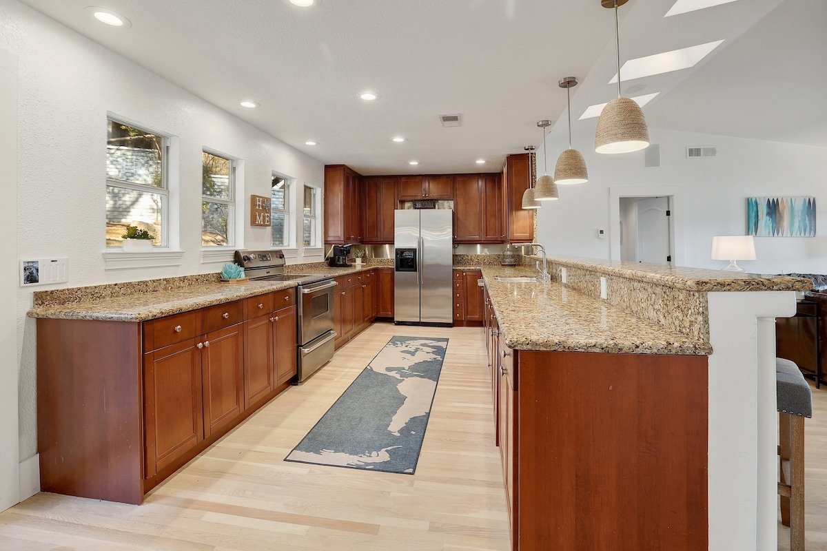 *Dock | COZY Lake House gallery image 4