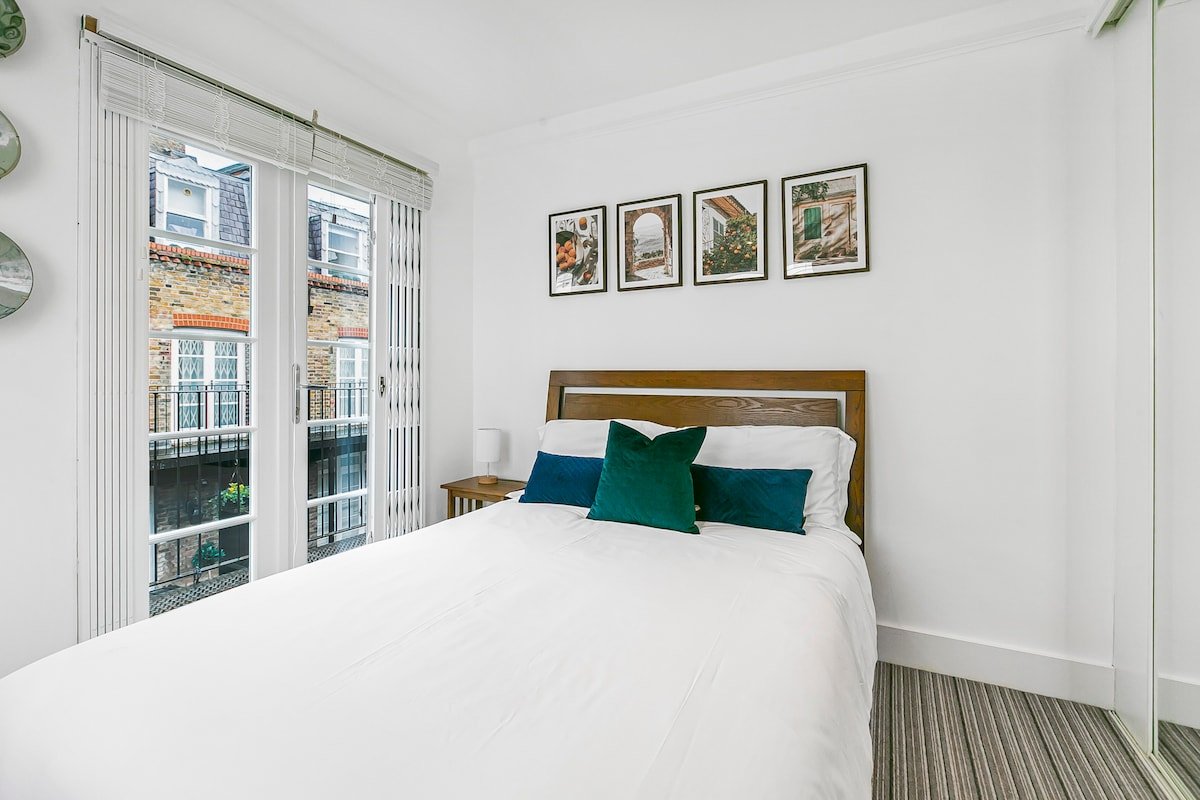 2-Bed Gated Home | Next To Paddington Station gallery image 5