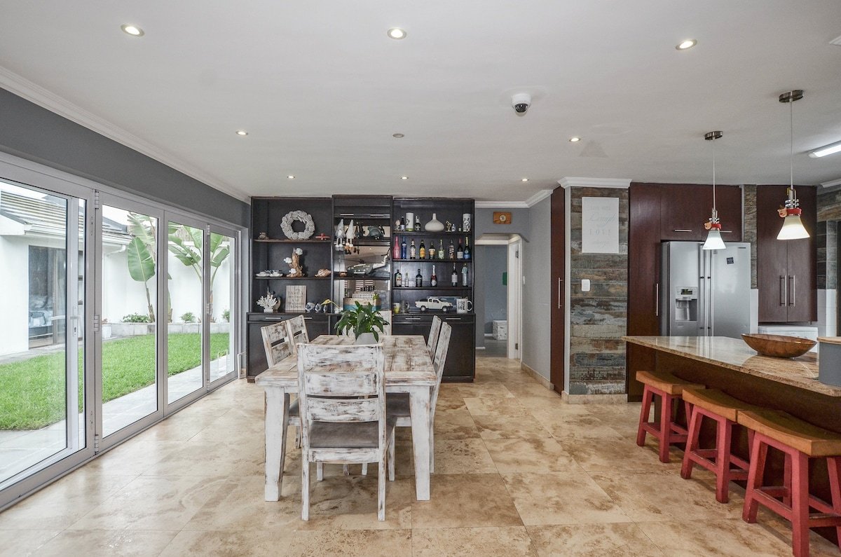 Blouberg beachfront escape gallery image 5