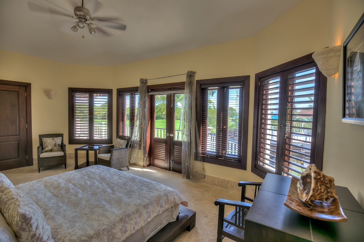 Arrecife 23 – Luxe Escape with Dazzling Golf Views gallery image 4