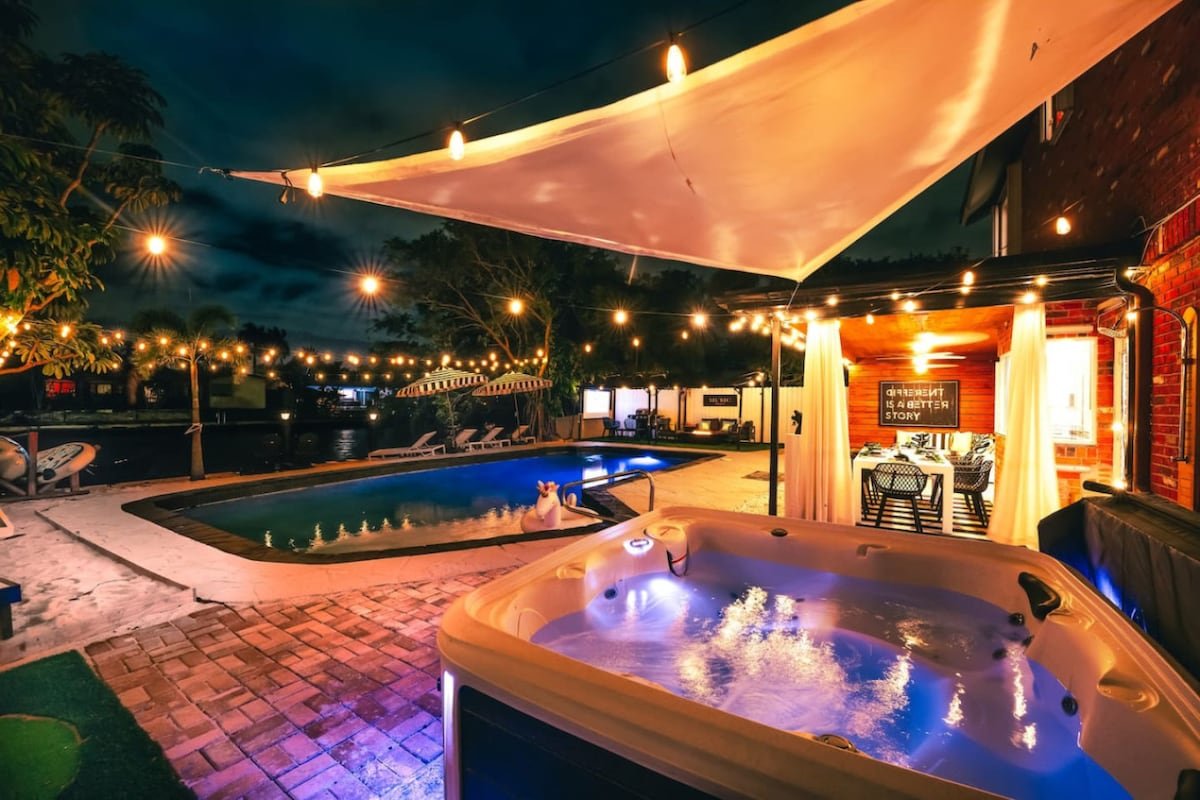 Waterfront w/ Beach Htd Pool Cinema Game-Room Spa gallery image 5