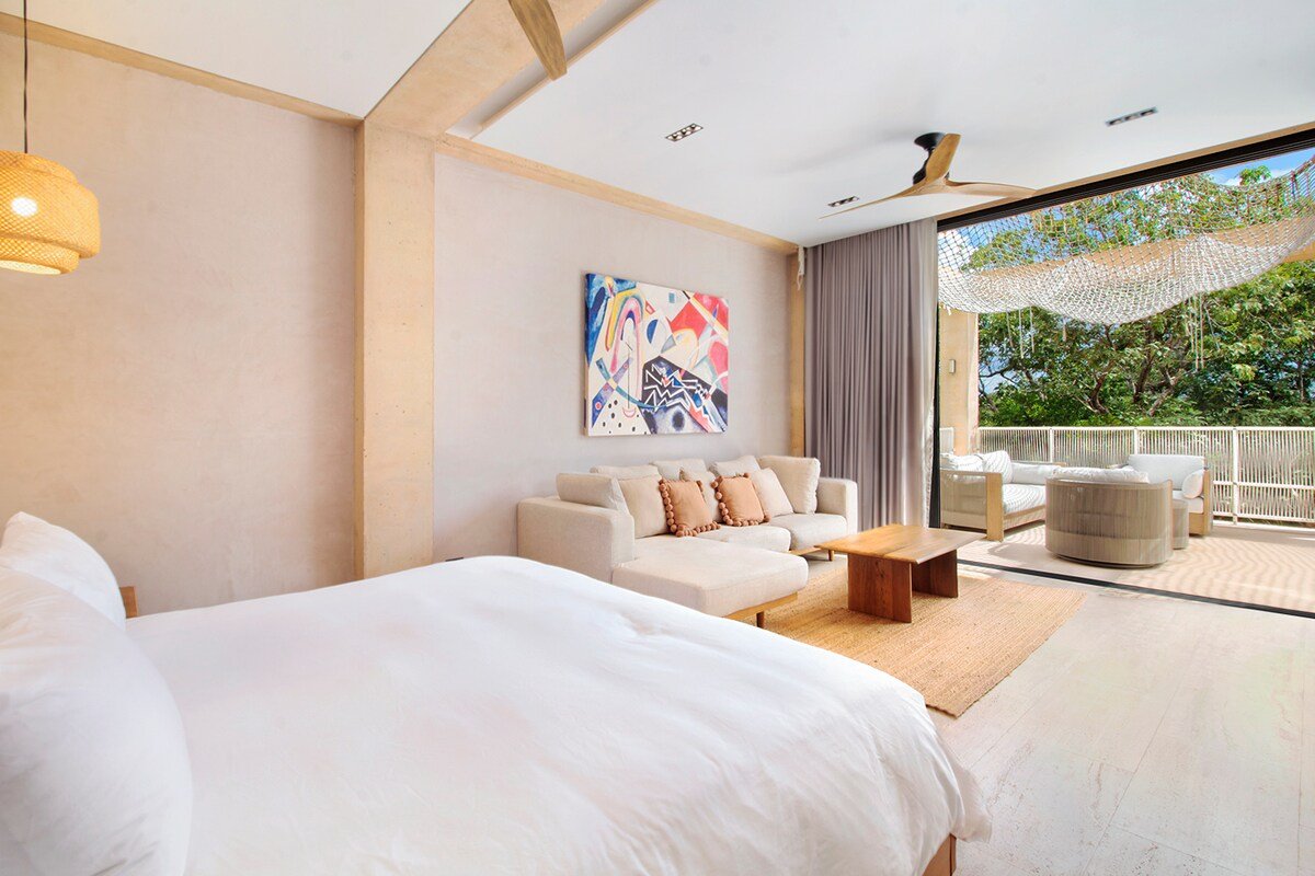 Luxury Villa with Pool, Terraces & Golf Privileges gallery image 5