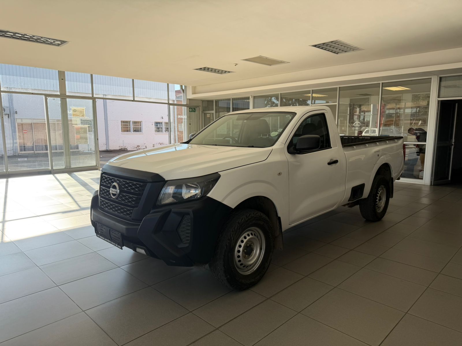 NISSAN NAVARA 2.5DDTI XE  for Sale in South Africa