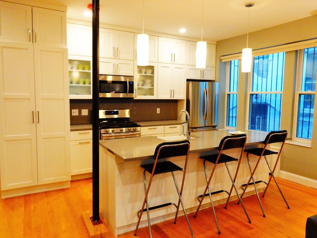 New 4BR, 2 Full Bath with Washer & Dryer gallery image 5