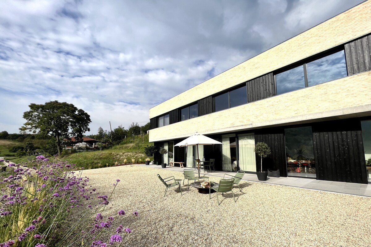 Architectural farmstead apartment near Torino gallery image 3