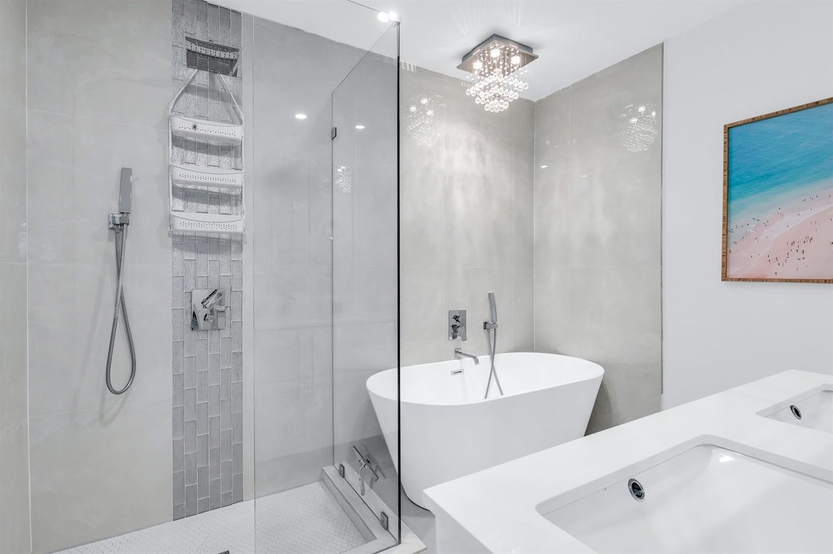 Serenity Sands Delray Beach Oasis – Modern Getaway gallery image 5