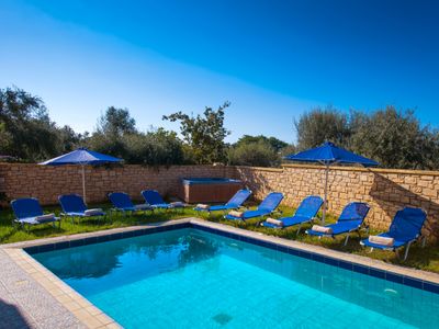 Large Group Villa w/ Gym, Hot Tub & Billiard