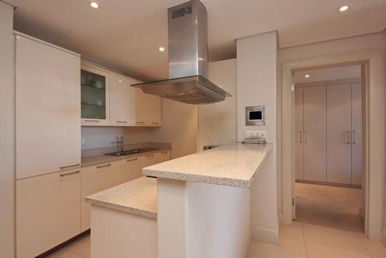 Photo 3 of Kylemore 111 accommodation in V&A Waterfront, Cape Town with 1 bedrooms and 1 bathrooms