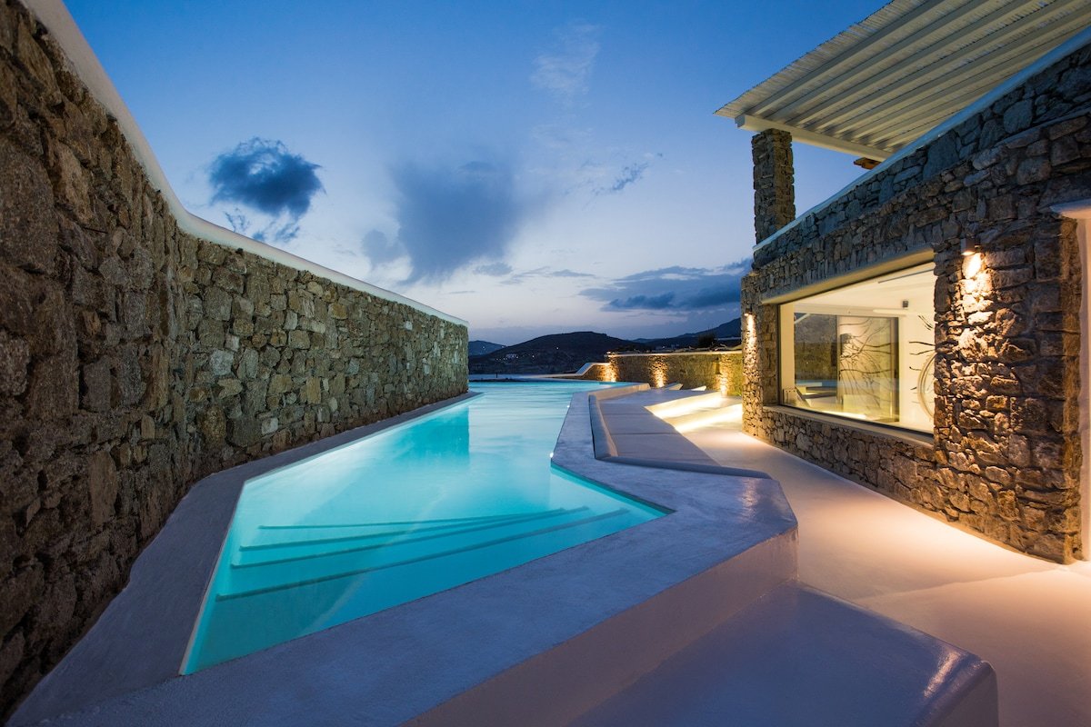The Beach House Mykonos – Sleek beachside villa gallery image 2