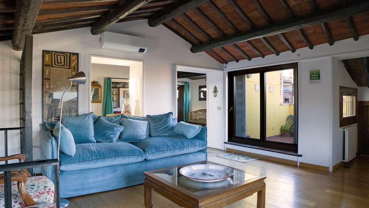 Pantheon in the window gallery image 3