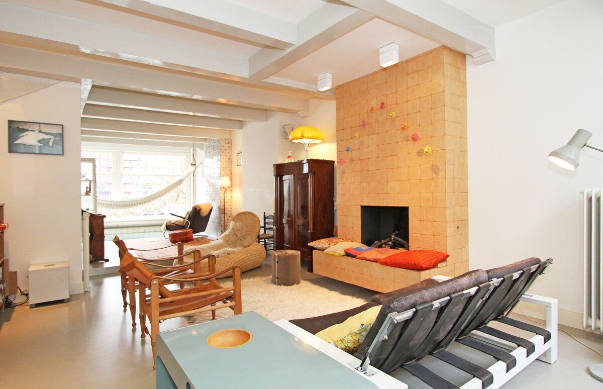 17th Century Monumental House with Garden gallery image 3