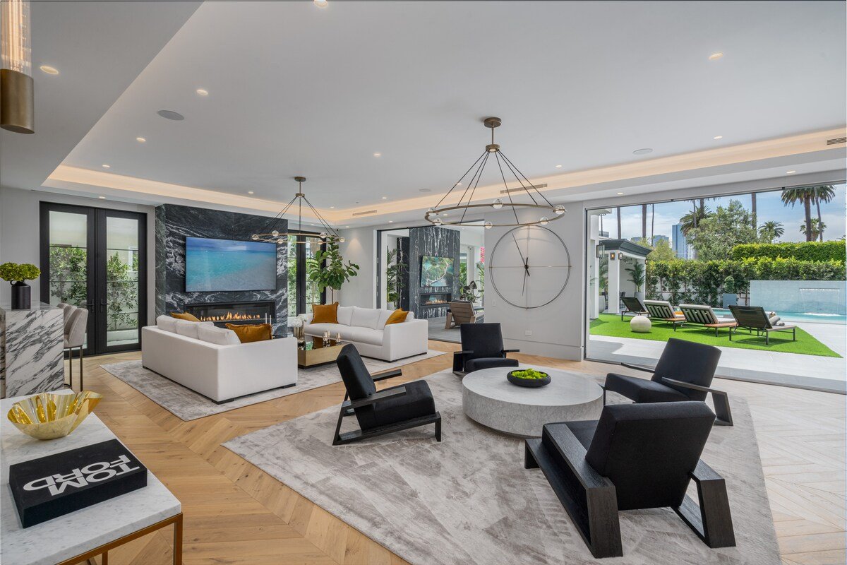 Villa Ruya by LuxJB | Resort-Style Service gallery image 4