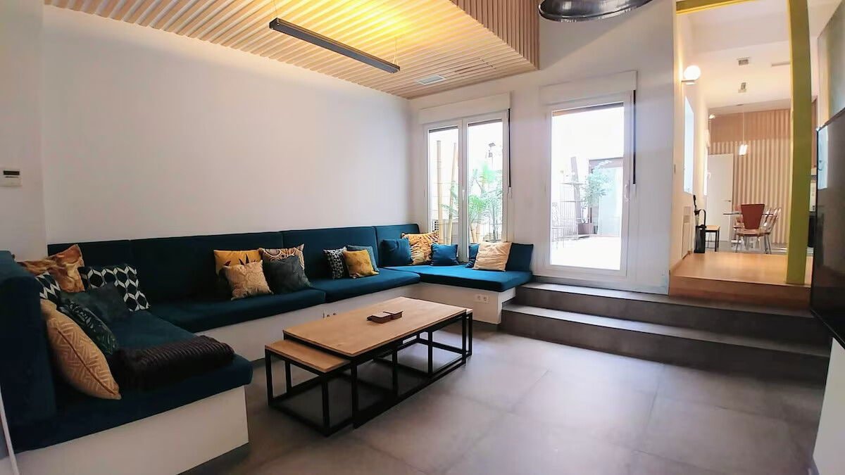 Spacious 5br·4bath, Museums Prado, ReinaSofia, A/C gallery image 4