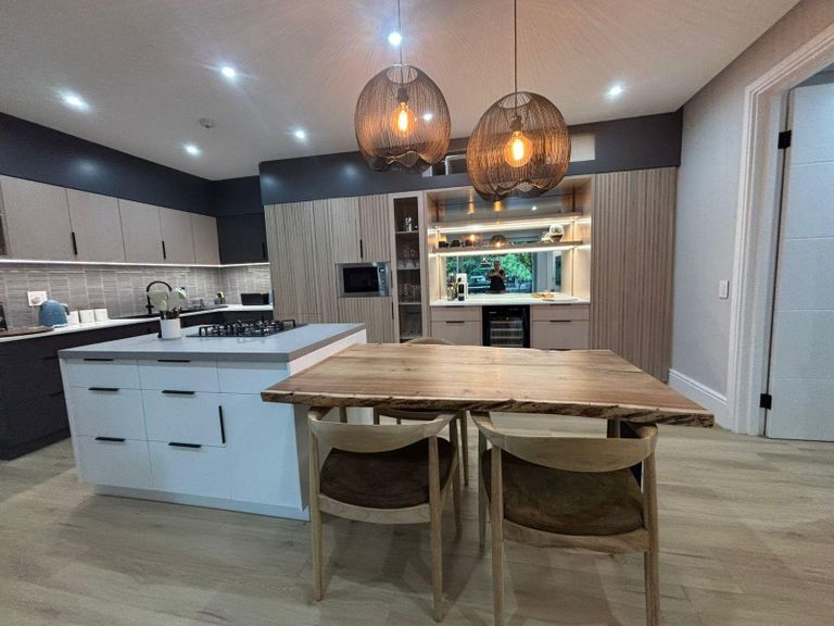 Kitchenette - Room