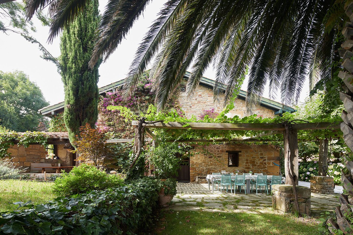 Charming House In An Unsurpassed Environment