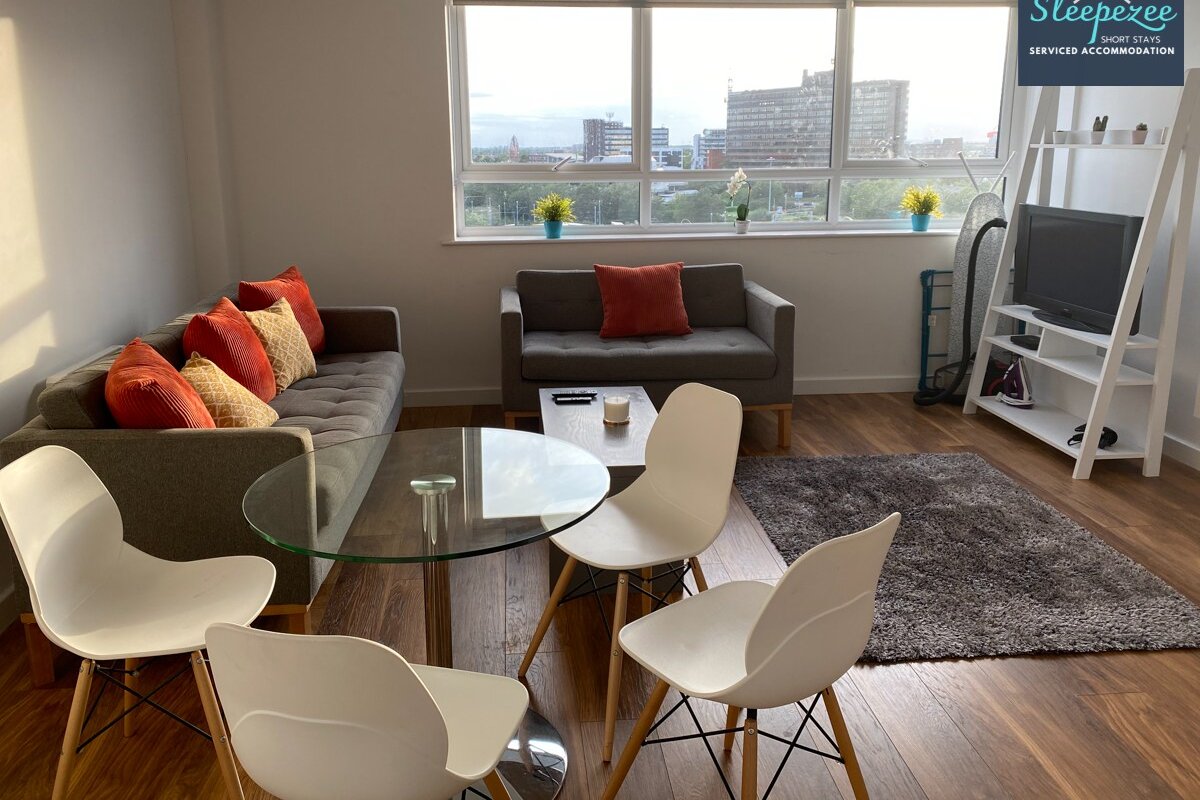 20% LONG STAY DISCOUNT 28+ days 2 BED FREE PARKING gallery image 5