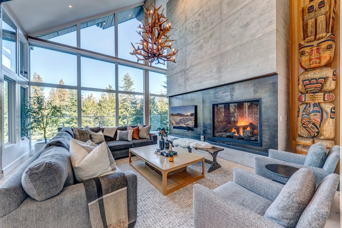 Nighthawk 3343 – Stunning Views, Private Hot Tub