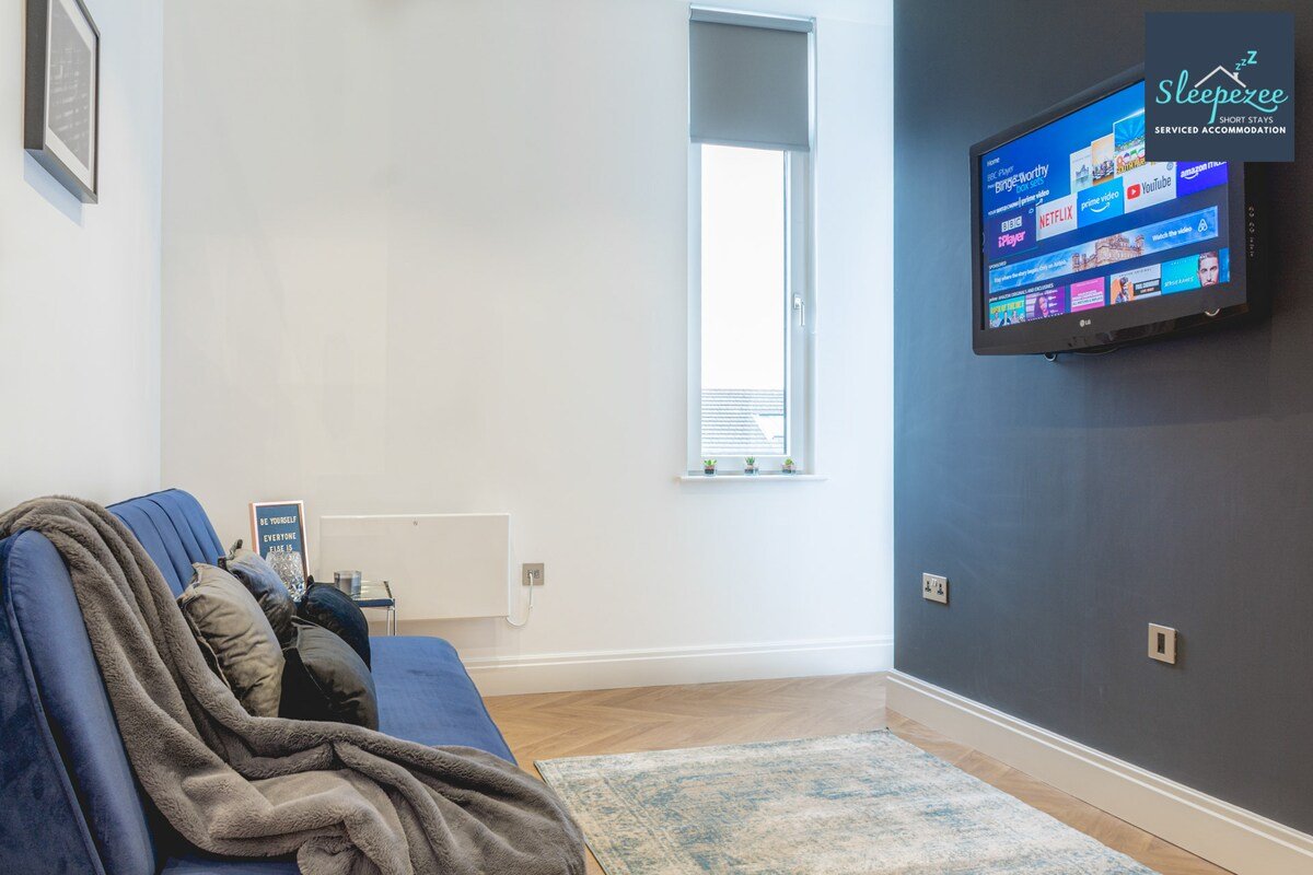 ✪ 2 BED Manchester Apt for✯Business/Family gallery image 3