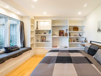 3B/2B Private Modern House w/ garage+deck+yard