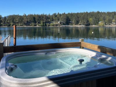 Your Cozy Seaside Sanctuary & Private Spa Getaway